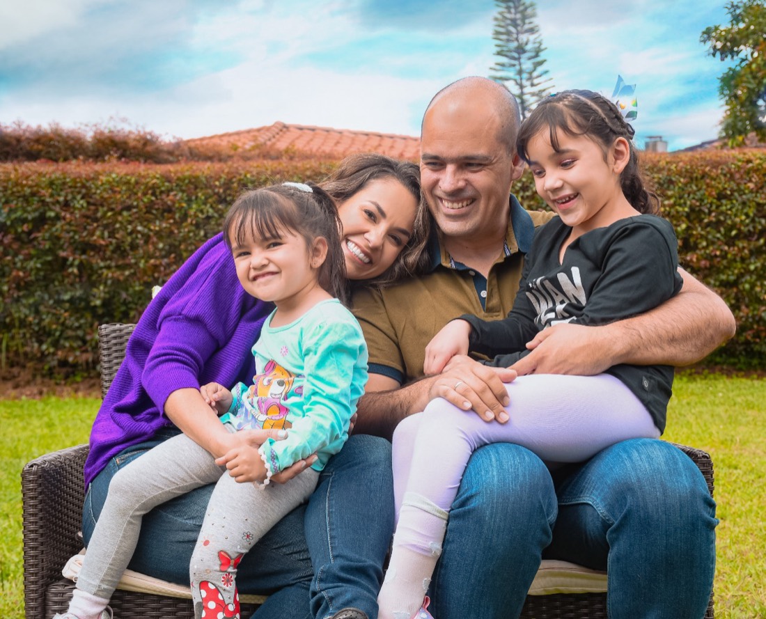 Juan Londoño con su familia